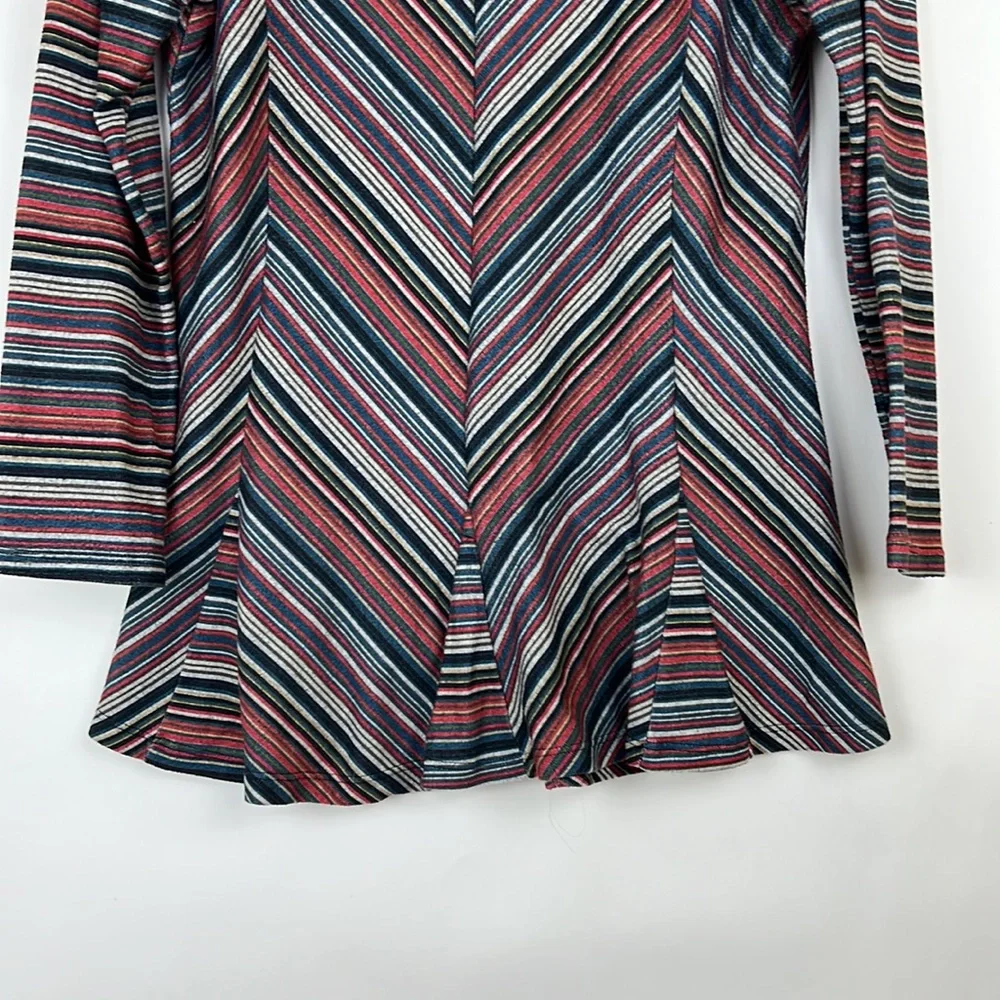 KAREN HART tunic striped blouse red, blue, and gray with scoop neck M - Picture 6 of 6